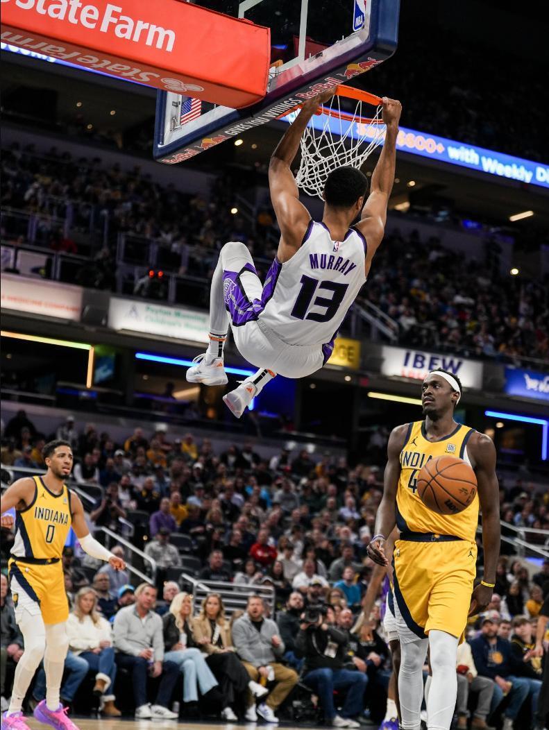 国王三巨头联手，命运悬念得分突破，助攻爆棚冲击季后赛！