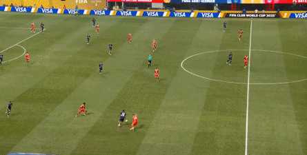 浓眉哥在巴黎圣日耳曼比赛中爆冷，连败引发热议！