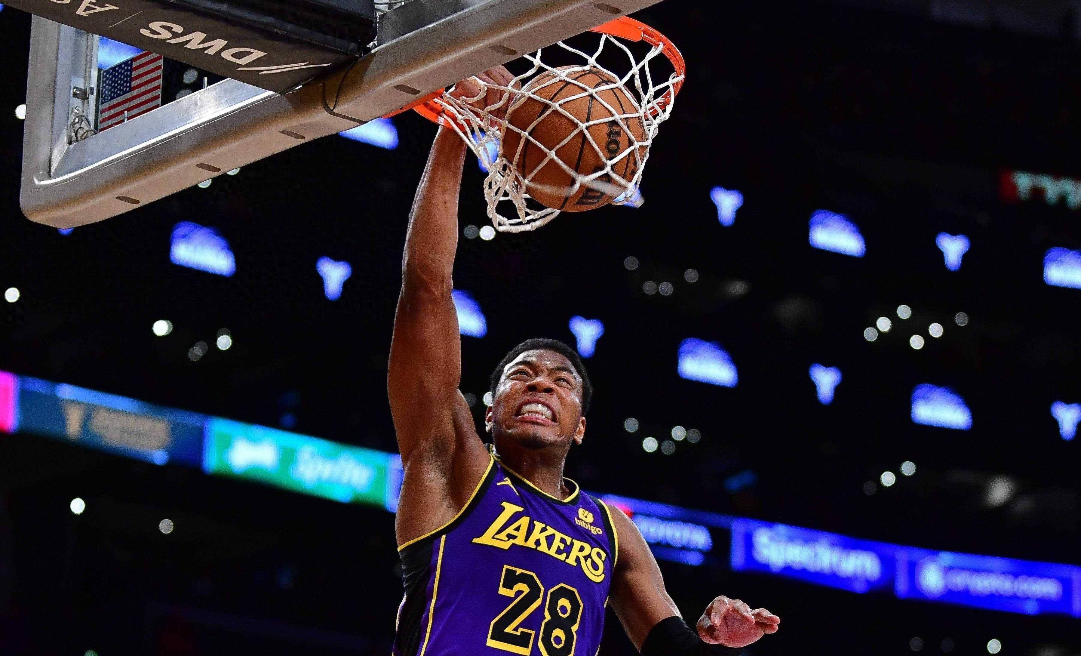 关于浓眉哥在热火比赛中表现优异，险胜引发热议！的信息