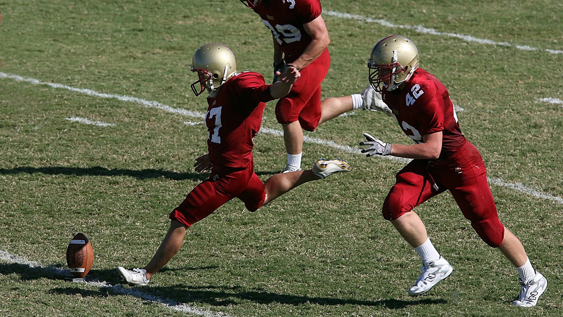 西亚卡姆新星重要助攻表现突出，巴塞罗那前途光明！气势如虹延续